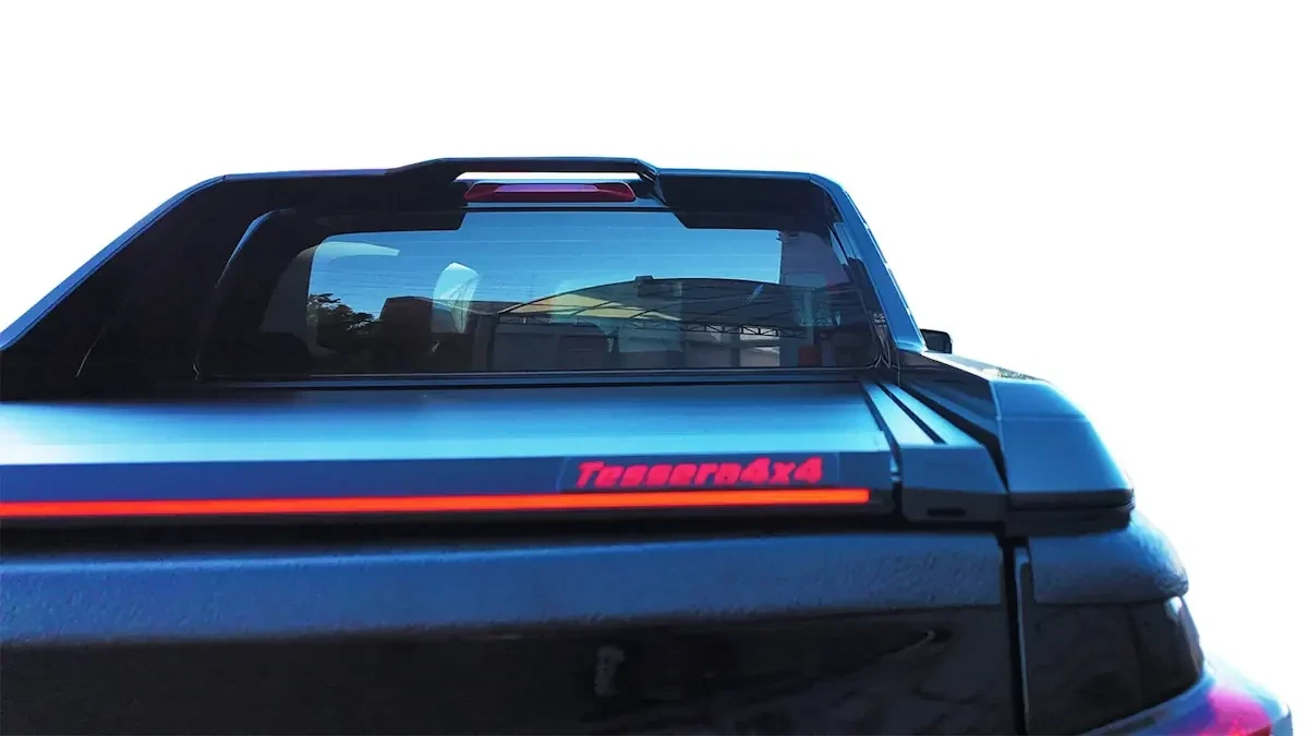 Купить Ролет для Isuzu D-Max 2025+ с OEM роллбаром Tessera SE